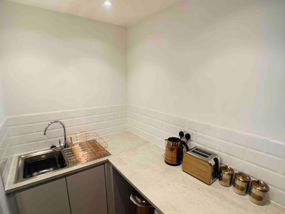 Lovely Central Bournemouth Flat 10 Minute To Beach Apartment Bagian luar foto